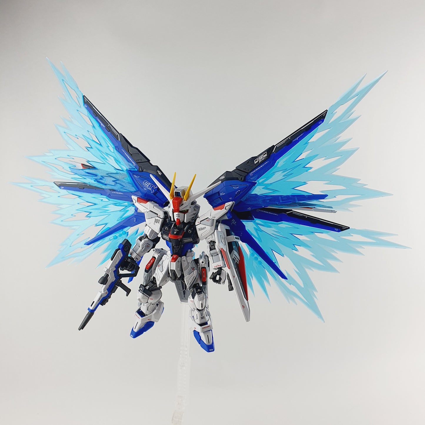 MGSD Freedom Gundam Wings of Light