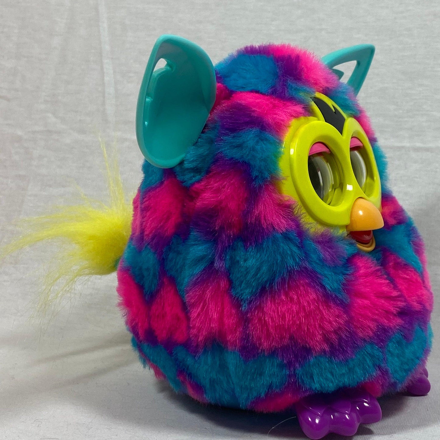 Furby BOOM! Neon Hearts | Pre-Loved Interactive Toy | Hasbro - Show Me What You Bot