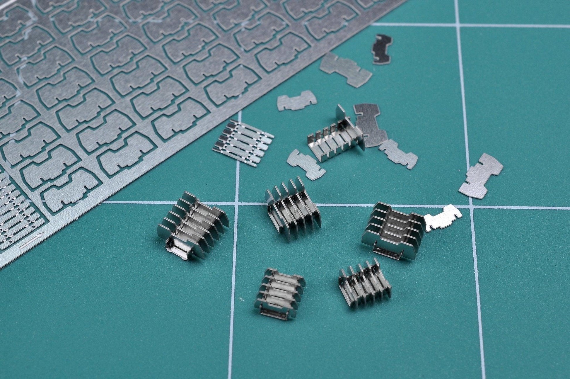 N018 Neron Photo-Etch Heat Sinks Type C [Madworks] - Show Me What You Bot
