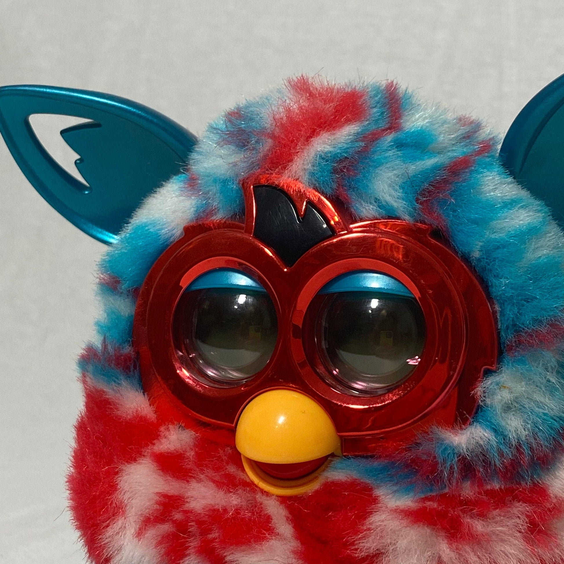 Furby Boom | Ugly Xmas Sweater Special Edition | Pre-Loved | Hasbro - Show Me What You Bot