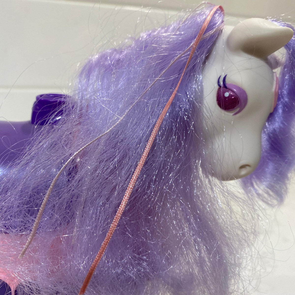 DIAMOND the Pony | Vintage Keyper's Stash Toy - Show Me What You Bot