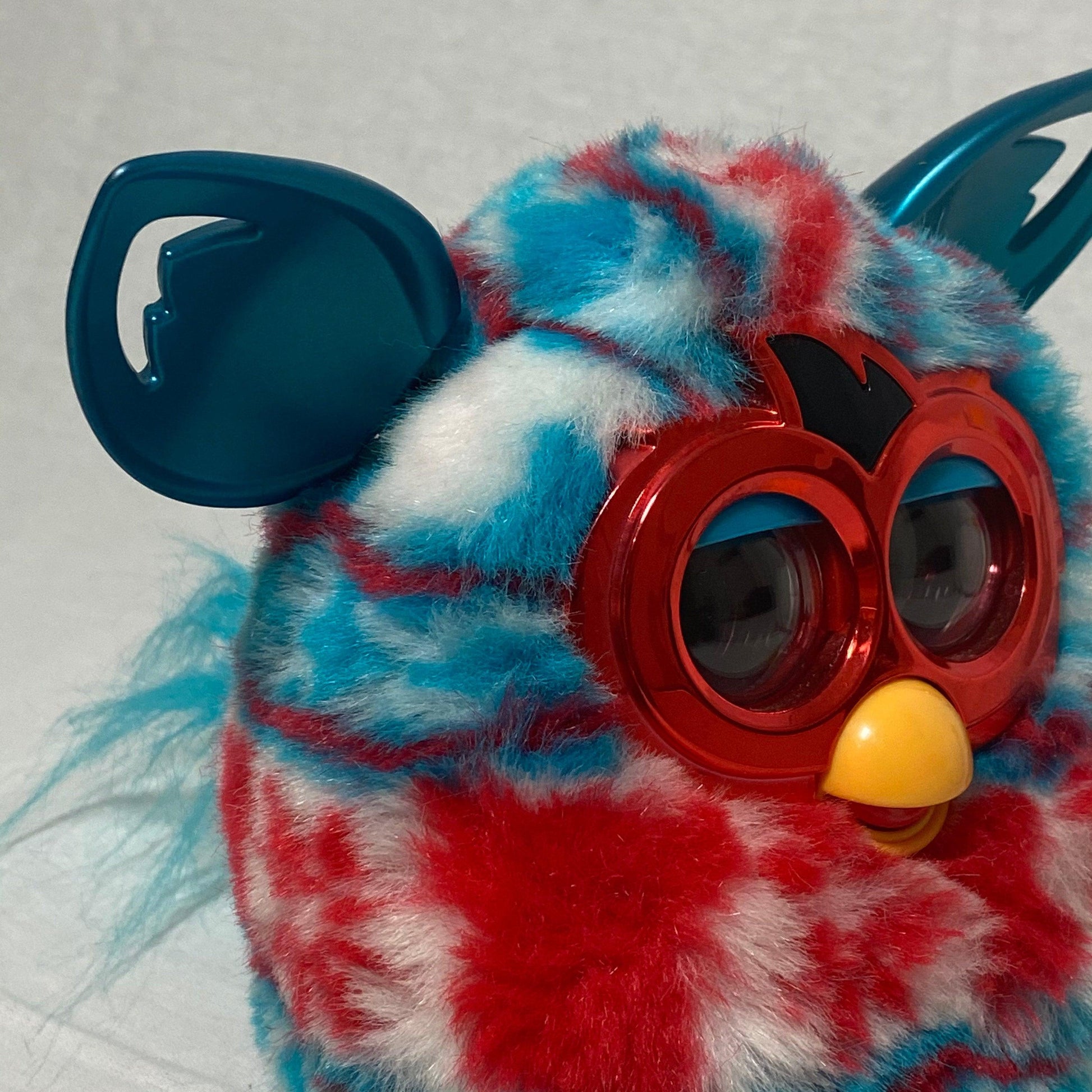 Furby Boom | Ugly Xmas Sweater Special Edition | Pre-Loved | Hasbro - Show Me What You Bot