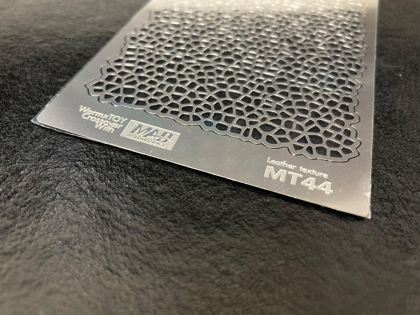 MT44 - Leather Texture Stencil [Madworks] - Show Me What You Bot