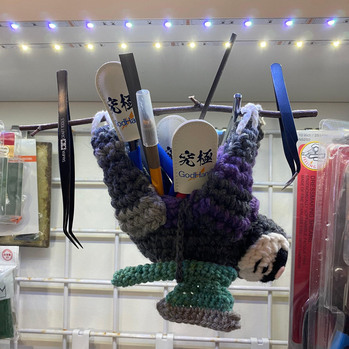 Black TriStar Zaku Sloth - Hanging Tool Caddy - Show Me What You Bot